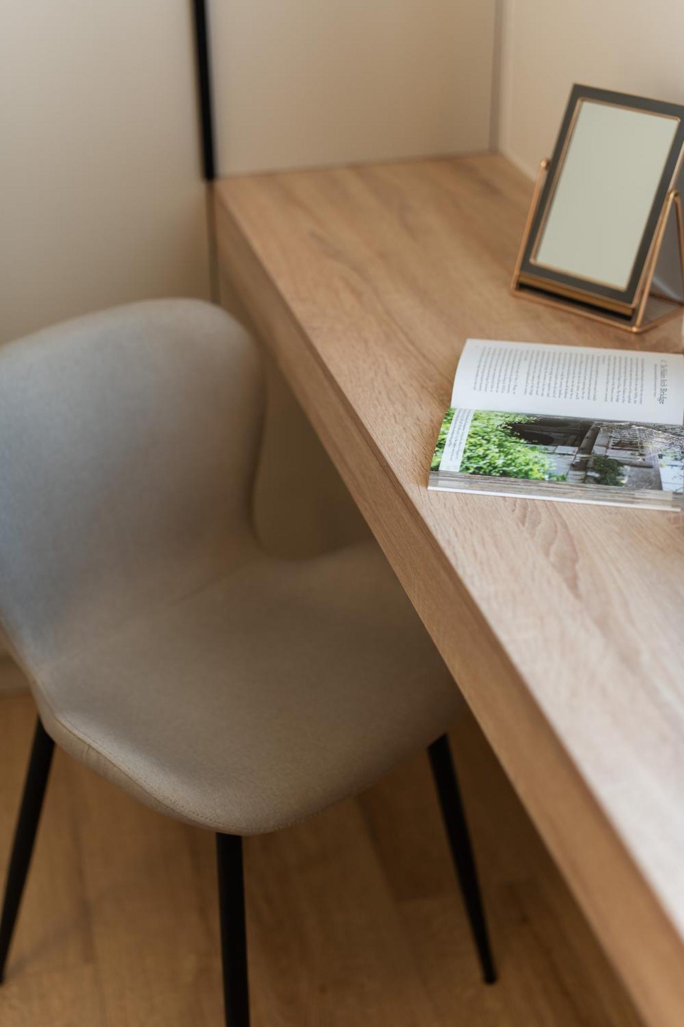 Luxury Apartment Next To The National Museum Atene Esterno foto