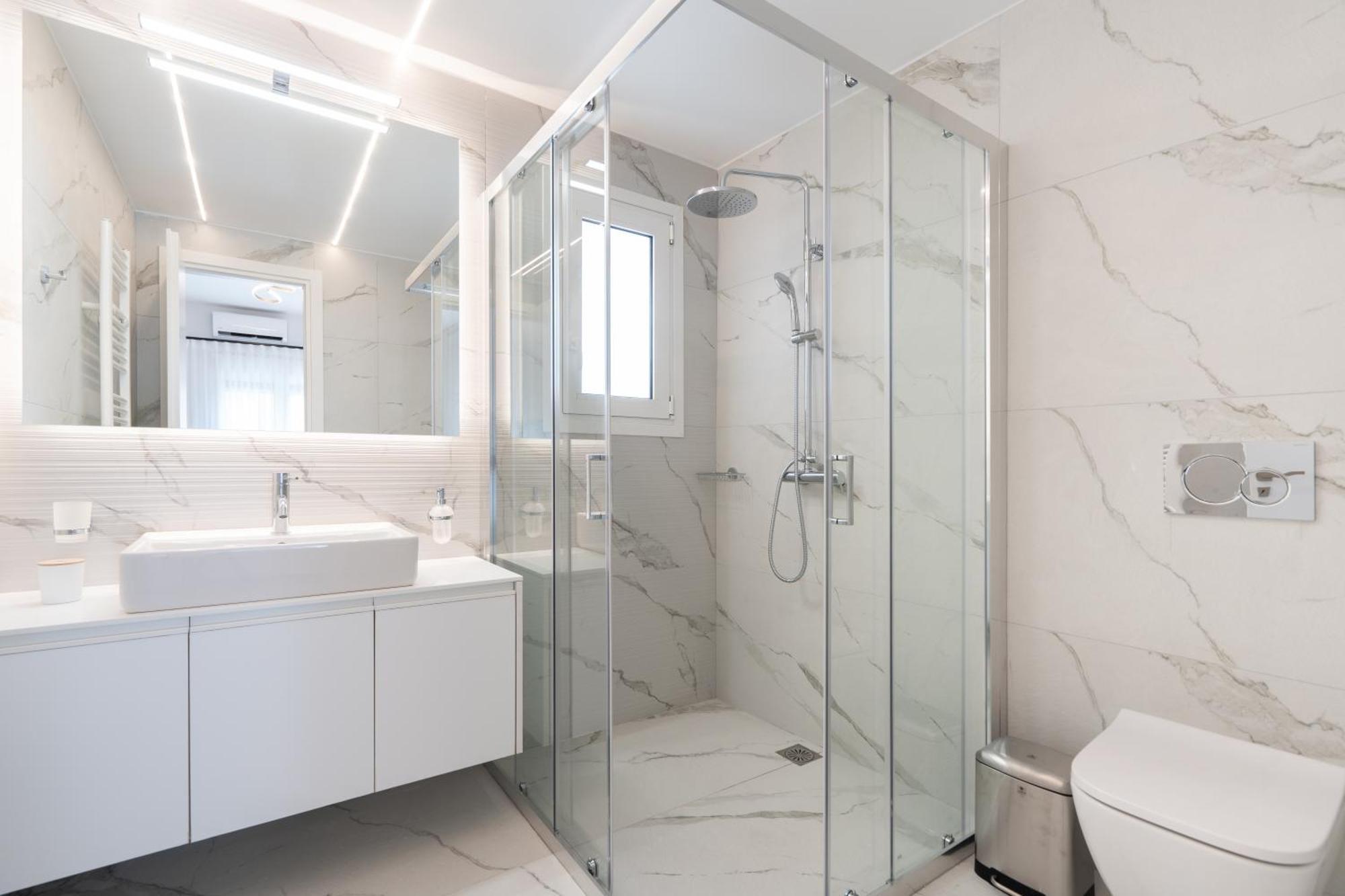 Luxury Apartment Next To The National Museum Atene Esterno foto