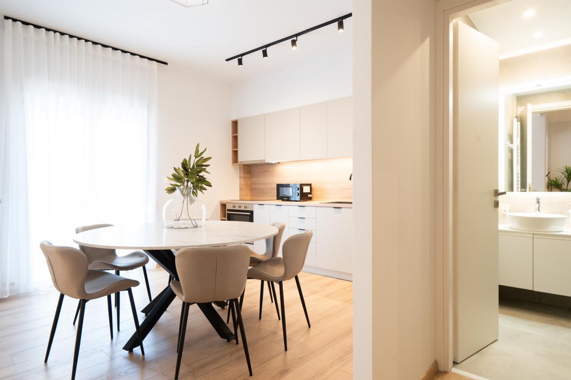 Luxury Apartment Next To The National Museum Atene Esterno foto